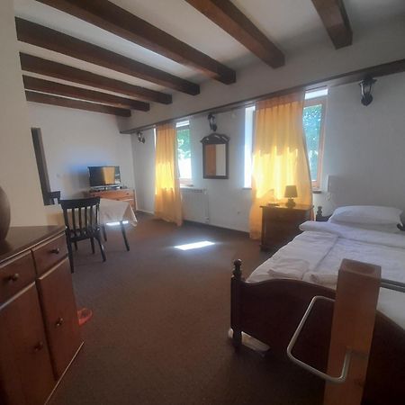 Hotel Teuta Palace Dom Faletici à Sarajevo Extérieur photo